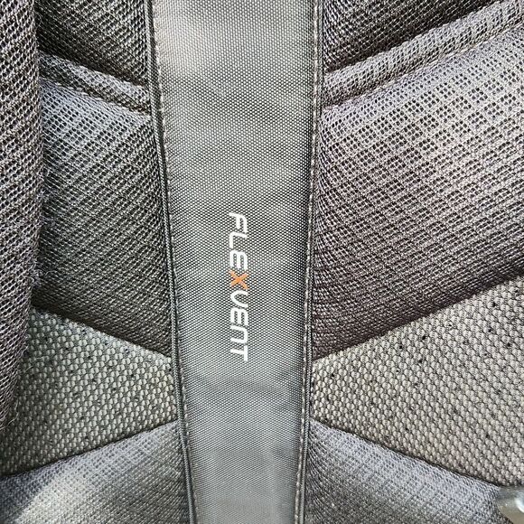 The North Face Recon Backpack - Picture 3 of 12